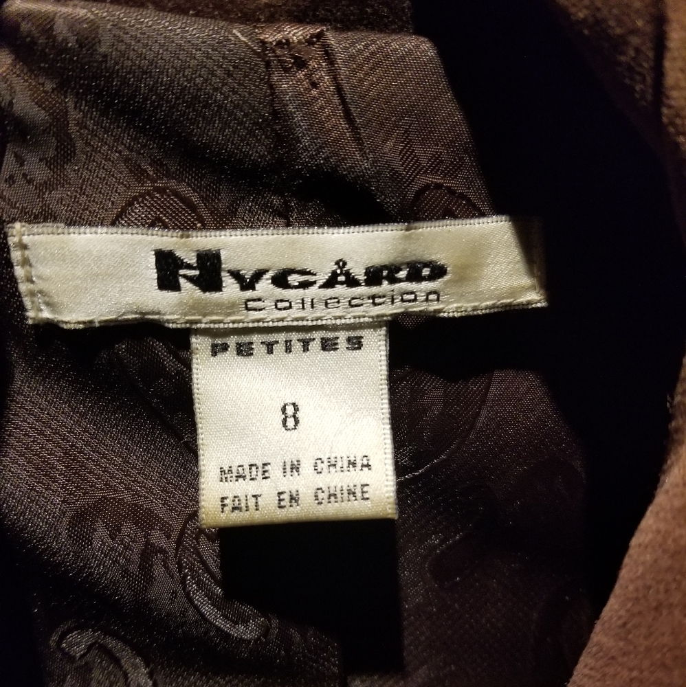 Women's NYGARD Brown Velvet Blazer (Size 8) - Picture 6 of 8